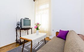 Apartment Lucy